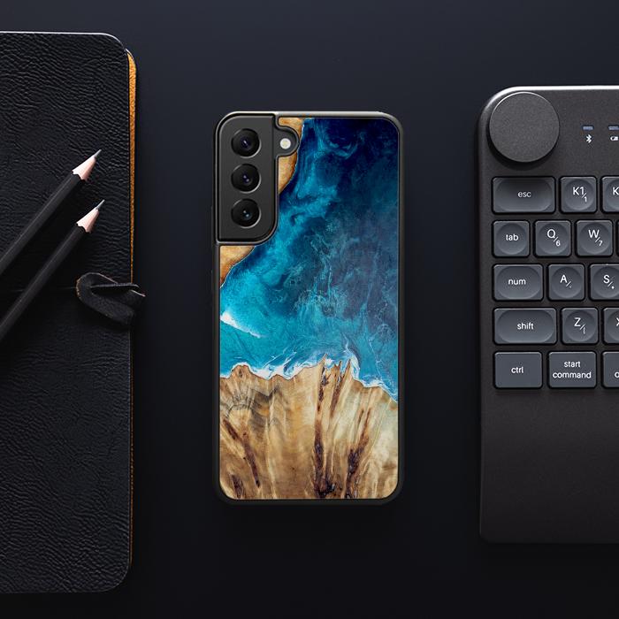 Samsung Galaxy S22 Plus Handyhülle aus Harz und Holz - Synergy#D126