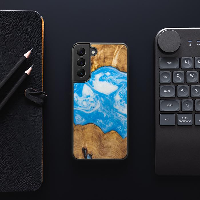 Samsung Galaxy S22 Handyhülle aus Harz und Holz - SYNERGY#A32