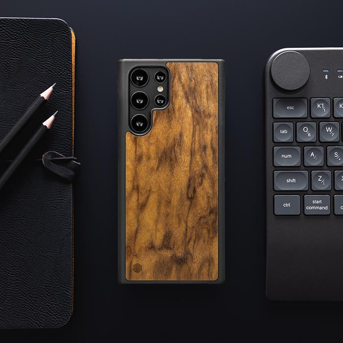 Samsung Galaxy S22 Ultra Handyhülle aus Holz - Imbuia