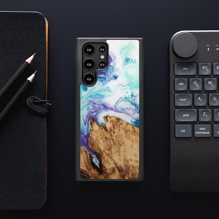 Samsung Galaxy S22 Ultra Handyhülle aus Harz und Holz - SYNERGY#C17