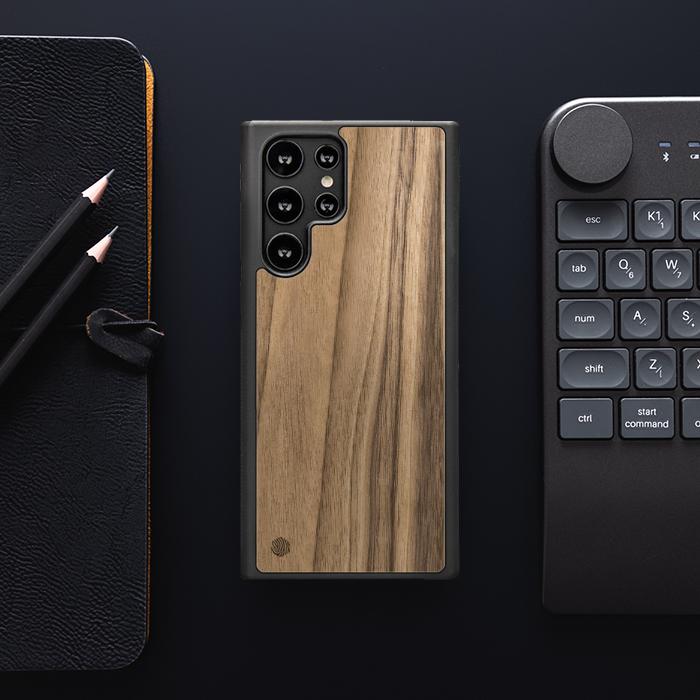 Samsung Galaxy S22 Ultra Handyhülle aus Holz - Nussbaum