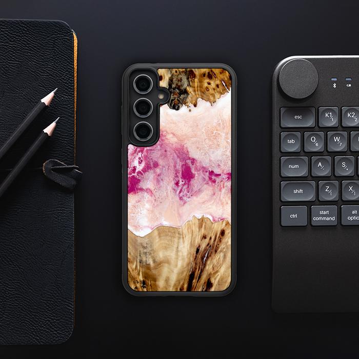 Samsung Galaxy S23 FE Handyhülle aus Harz und Holz - Synergy#D119
