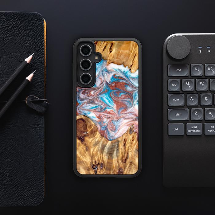 Samsung Galaxy S23 FE Handyhülle aus Harz und Holz - Synergy#D138