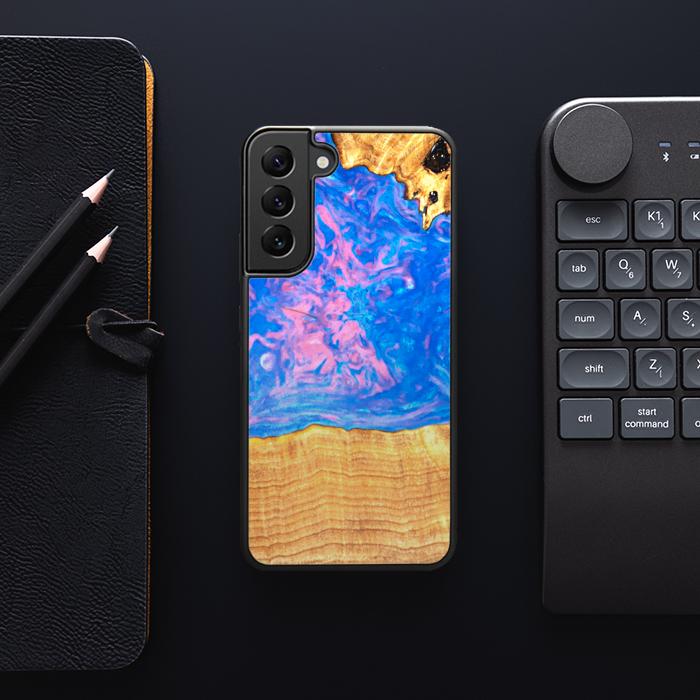 Samsung Galaxy S23 Plus Handyhülle aus Harz und Holz - SYNERGY#B23