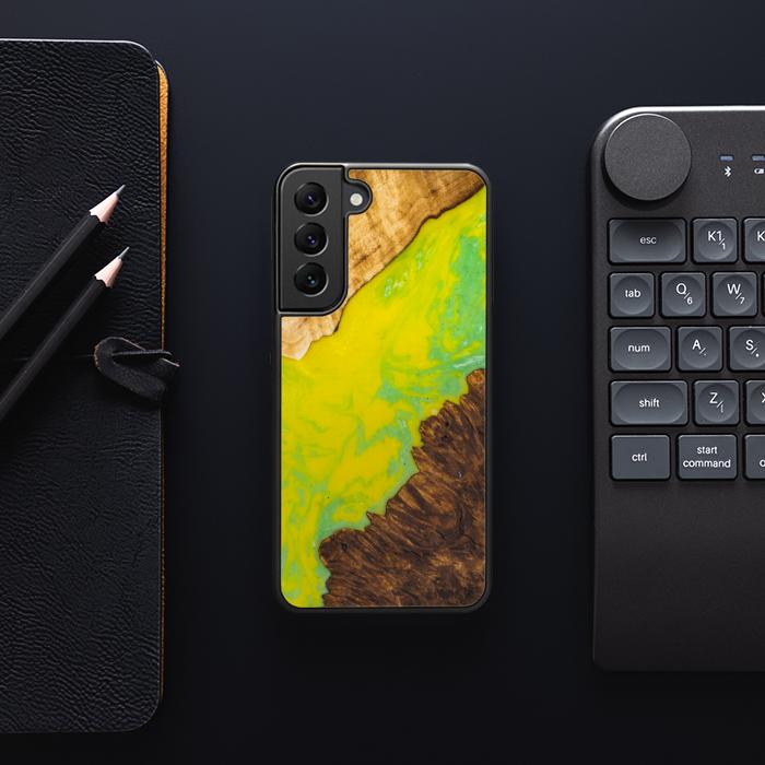 Samsung Galaxy S23 Handyhülle aus Harz und Holz - SYNERGY#A12