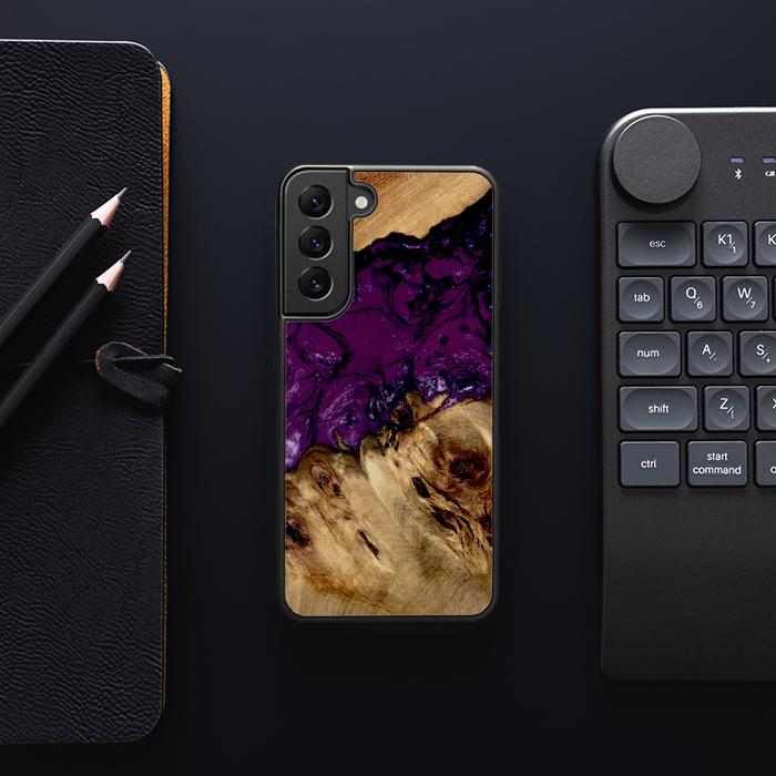 Samsung Galaxy S23 Handyhülle aus Harz und Holz - Synergy#D113