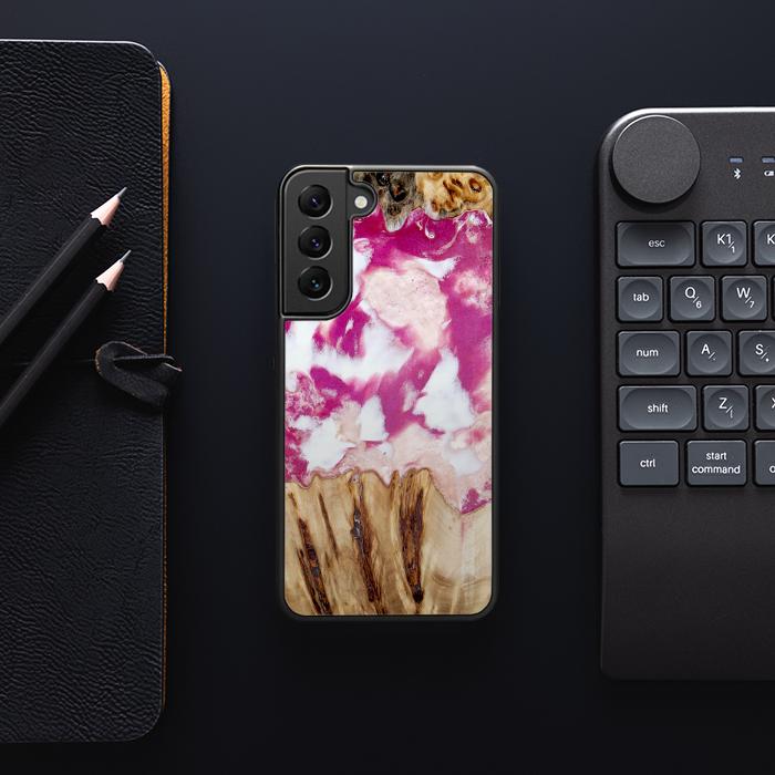 Samsung Galaxy S23 Handyhülle aus Harz und Holz - Synergy#D124