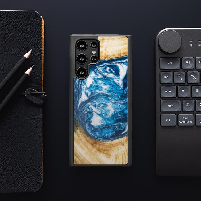 Samsung Galaxy S23 Ultra Handyhülle aus Harz und Holz - SYNERGY#350