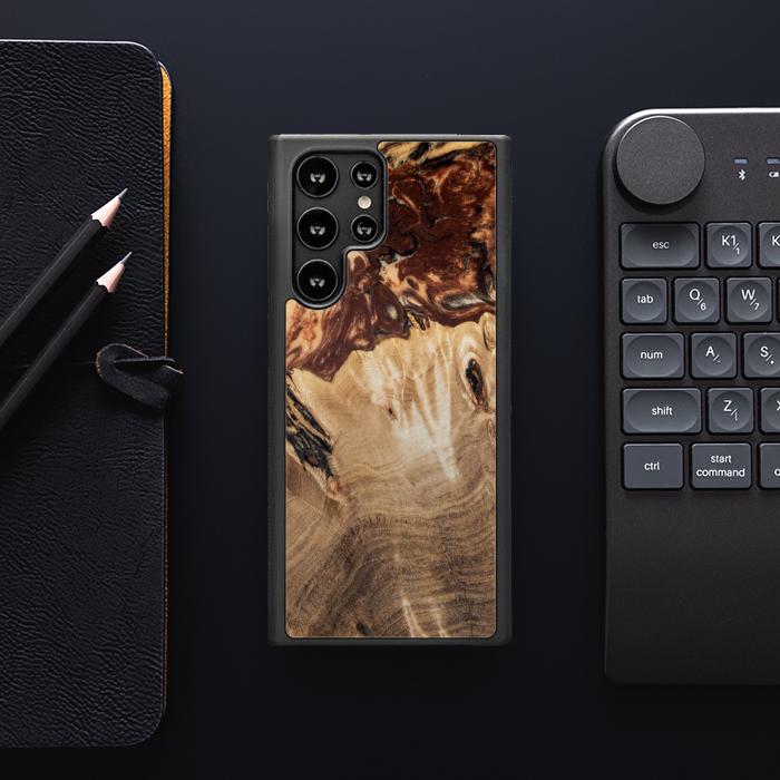 Samsung Galaxy S23 Ultra Handyhülle aus Harz und Holz - SYNERGY#A100