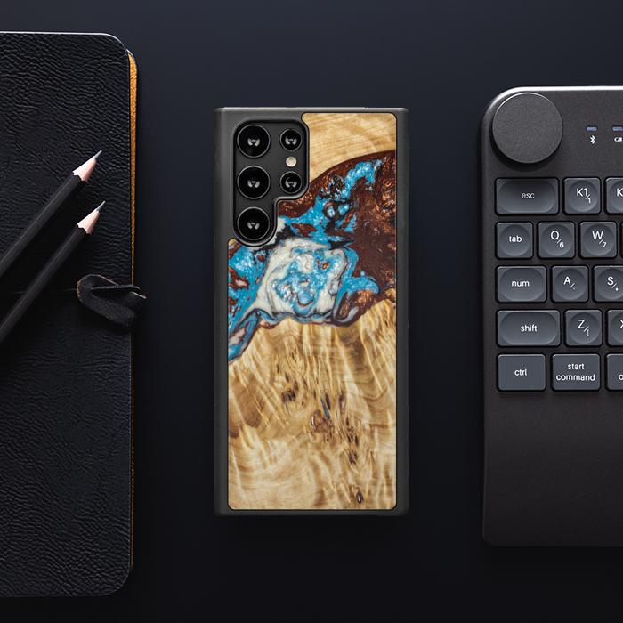 Samsung Galaxy S23 Ultra Handyhülle aus Harz und Holz - SYNERGY#B12