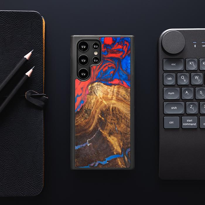 Samsung Galaxy S23 Ultra Handyhülle aus Harz und Holz - SYNERGY#B31