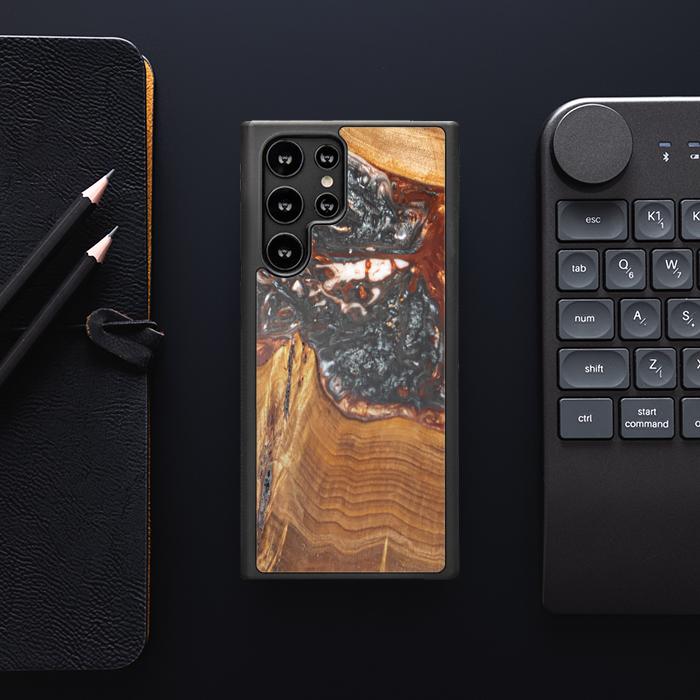 Samsung Galaxy S23 Ultra Handyhülle aus Harz und Holz - SYNERGY#B37