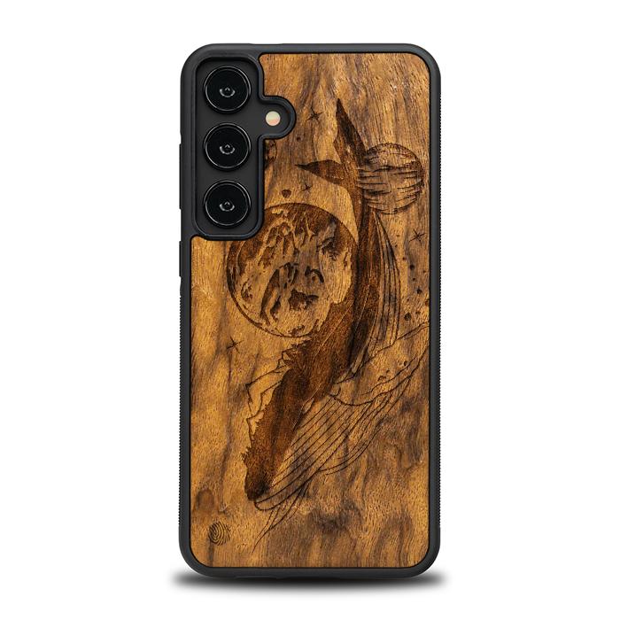 Samsung Galaxy S24 Plus Handyhülle aus Holz - Cosmic Whale