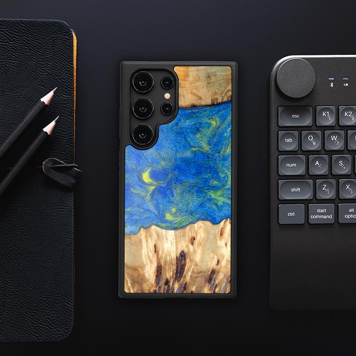 Samsung Galaxy S24 Ultra Handyhülle aus Harz und Holz - Synergy#D131