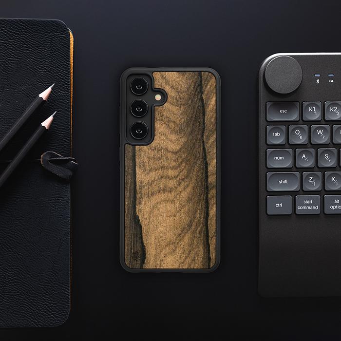 Samsung Galaxy S24 Handyhülle aus Holz - Ziricote