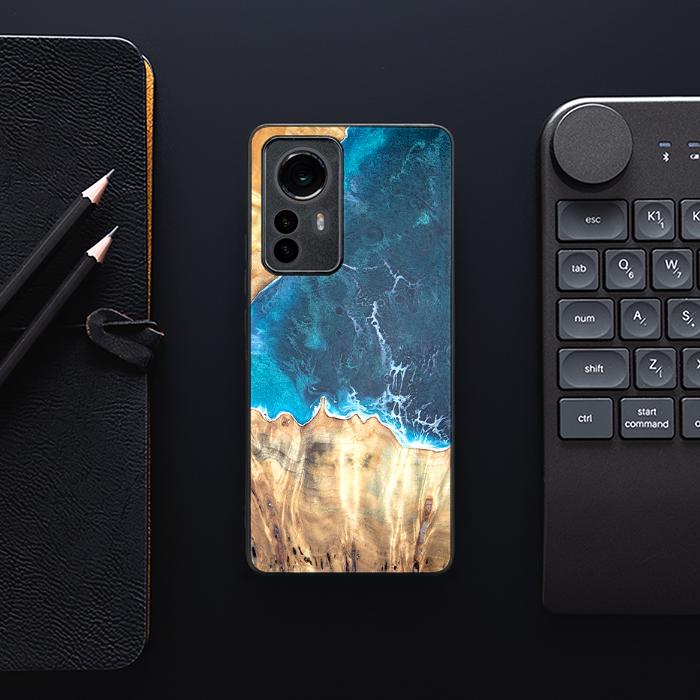 Xiaomi 12 Pro Handyhülle aus Harz und Holz - Synergy#D116