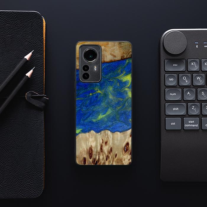 Xiaomi 12 / 12X Handyhülle aus Harz und Holz - Synergy#D102