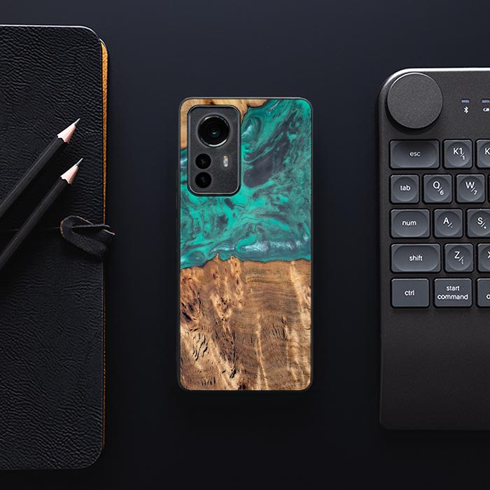 Xiaomi 12 / 12X Handyhülle aus Harz und Holz - Synergy#D108