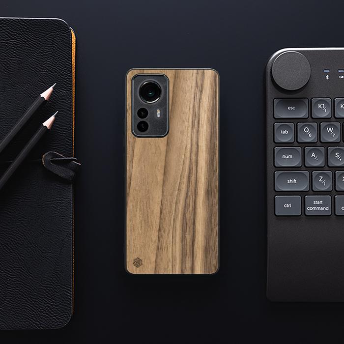 Xiaomi 12 / 12X Handyhülle aus Holz - Nussbaum