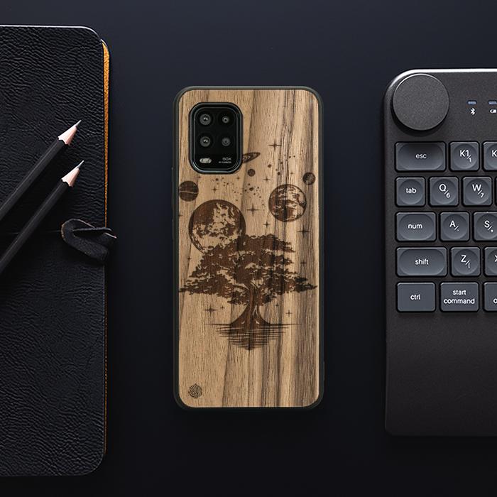 Xiaomi Mi 10 lite Handyhülle aus Holz - Galactic Garden