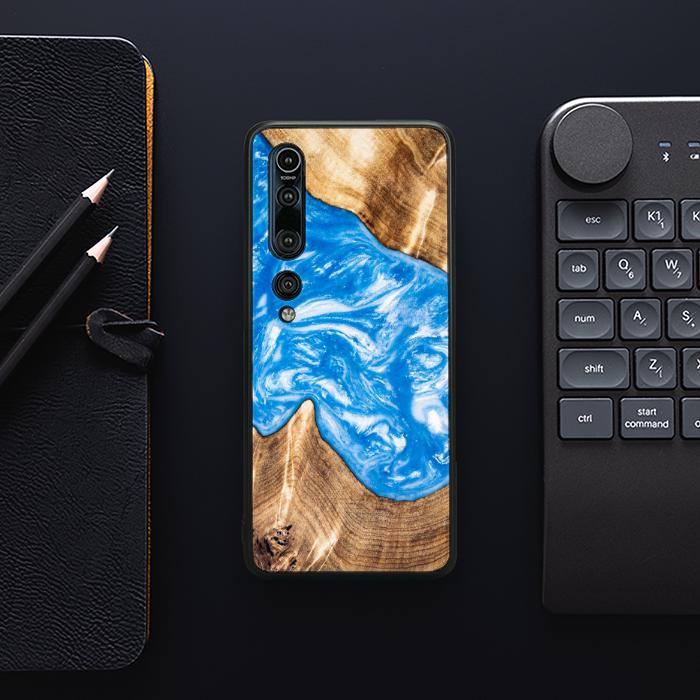 Xiaomi Mi 10 Pro Handyhülle aus Harz und Holz - SYNERGY#325