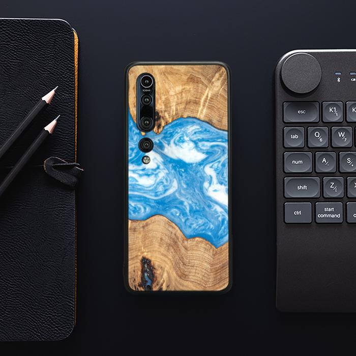 Xiaomi Mi 10 Pro Handyhülle aus Harz und Holz - SYNERGY#B03