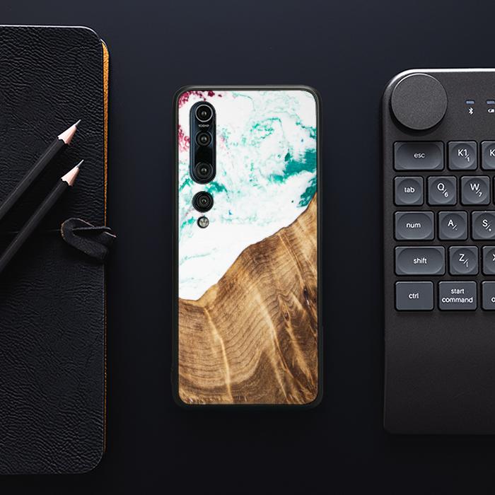 Xiaomi Mi 10 Pro Handyhülle aus Harz und Holz - SYNERGY#C14