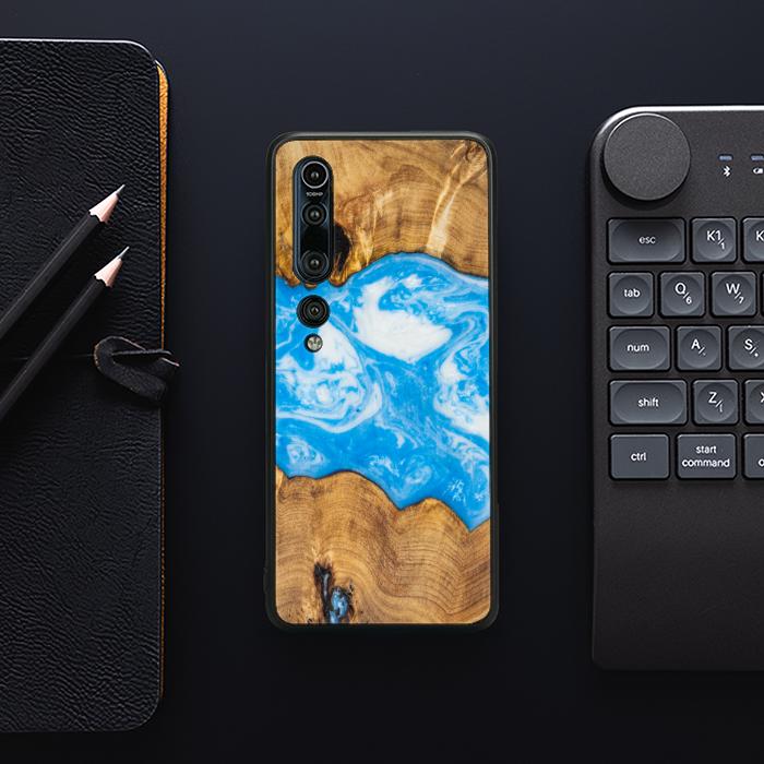 Xiaomi Mi 10 Handyhülle aus Harz und Holz - SYNERGY#A32