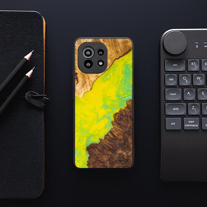 Xiaomi Mi 11 lite / 5G / 5G NE Handyhülle aus Harz und Holz - SYNERGY#A12