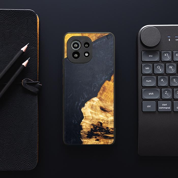 Xiaomi Mi 11 lite / 5G / 5G NE Handyhülle aus Harz und Holz - Synergy#B18