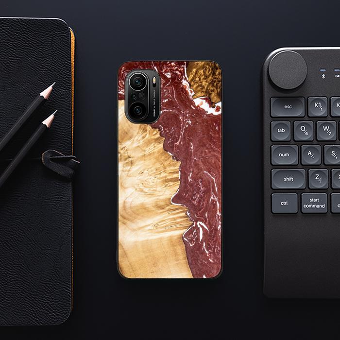 Xiaomi Mi 11i Handyhülle aus Harz und Holz - SYNERGY#316