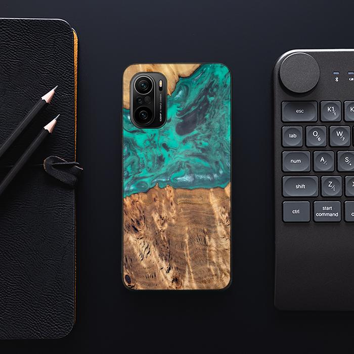 Xiaomi Mi 11i Handyhülle aus Harz und Holz - Synergy#D108