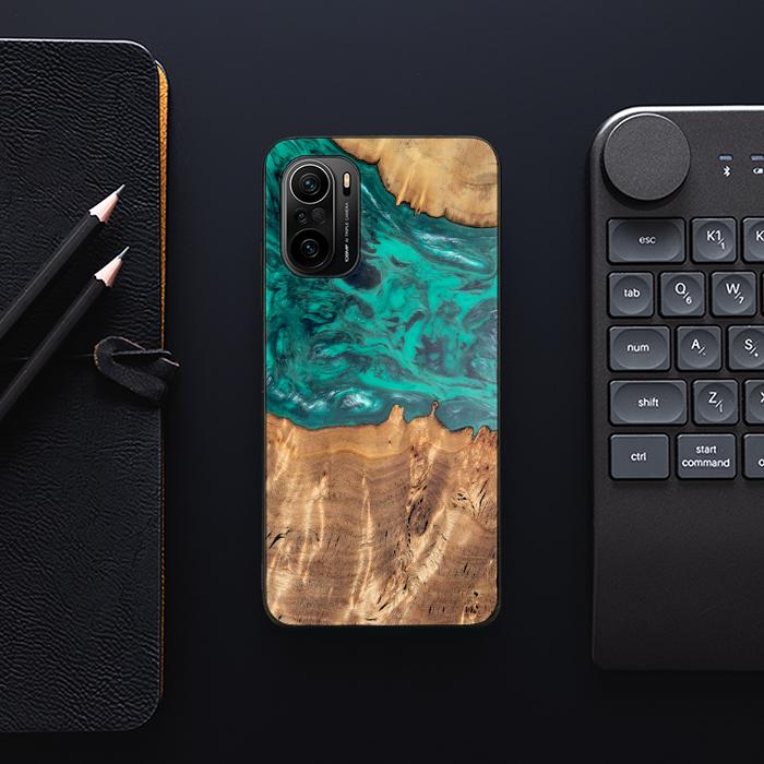 Xiaomi Mi 11i Handyhülle aus Harz und Holz - Synergy#D112