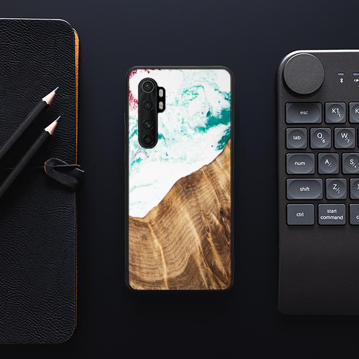 Xiaomi Mi NOTE 10 lite Handyhülle aus Harz und Holz - SYNERGY#C14