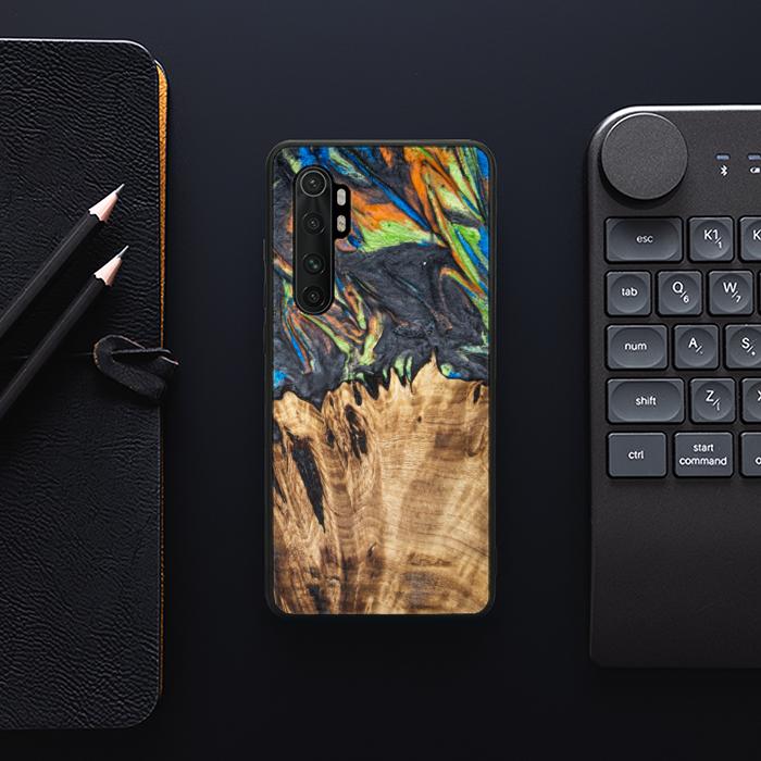 Xiaomi Mi NOTE 10 lite Handyhülle aus Harz und Holz - SYNERGY#C22