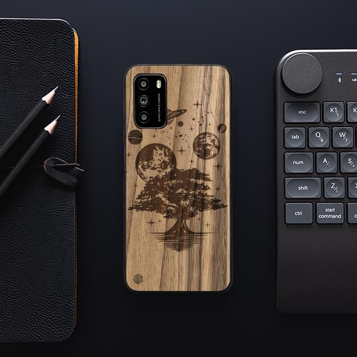 Xiaomi POCO M3 Handyhülle aus Holz - Galactic Garden