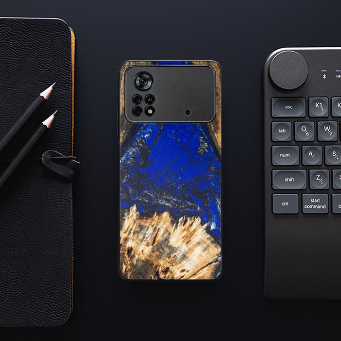 Xiaomi POCO X4 Pro 5G Handyhülle aus Harz und Holz - SYNERGY#176