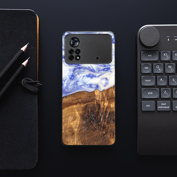 Xiaomi POCO X4 Pro 5G Handyhülle aus Harz und Holz - SYNERGY#B04