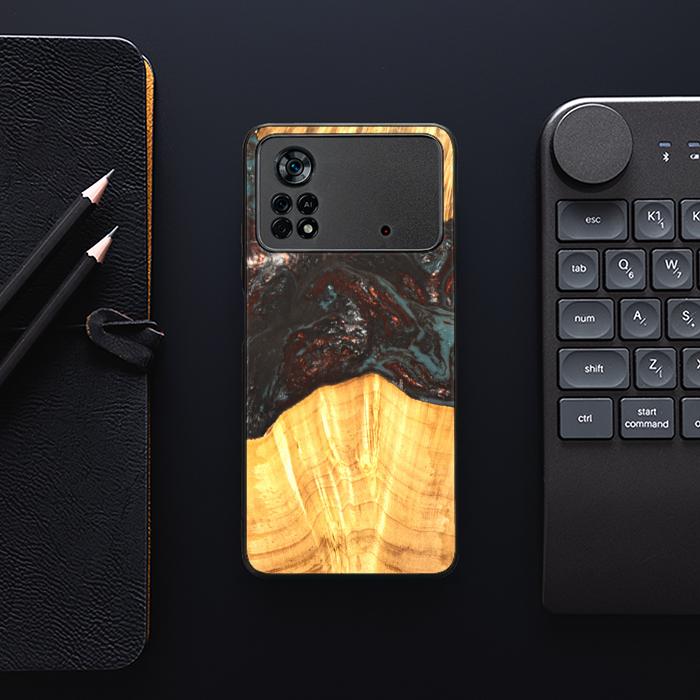 Xiaomi POCO X4 Pro 5G Handyhülle aus Harz und Holz - SYNERGY#B42