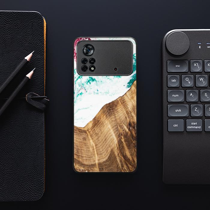 Xiaomi POCO X4 Pro 5G Handyhülle aus Harz und Holz - SYNERGY#C14