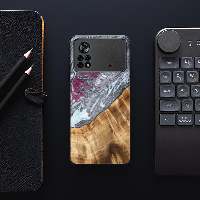 Xiaomi POCO X4 Pro 5G Handyhülle aus Harz und Holz - Synergy#C12