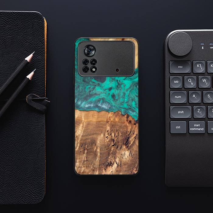 Xiaomi POCO X4 Pro 5G Handyhülle aus Harz und Holz - Synergy#D111