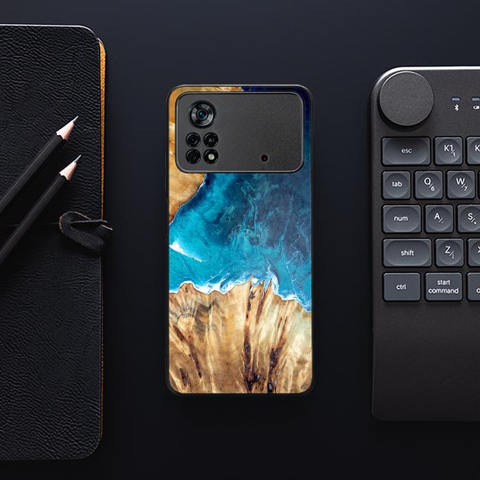 Xiaomi POCO X4 Pro 5G Handyhülle aus Harz und Holz - Synergy#D126