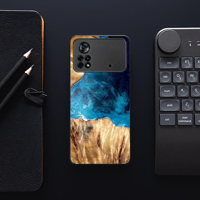 Xiaomi POCO X4 Pro 5G Handyhülle aus Harz und Holz - Synergy#D127