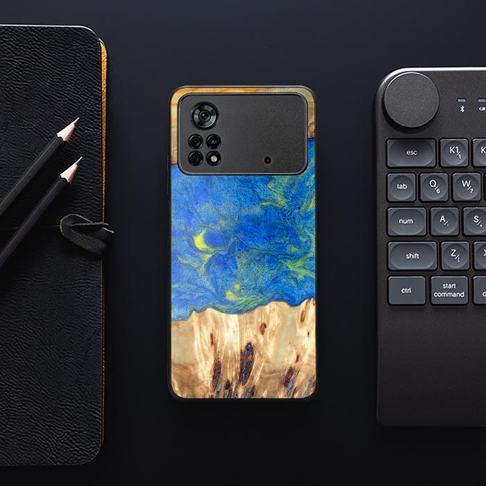 Xiaomi POCO X4 Pro 5G Handyhülle aus Harz und Holz - Synergy#D131