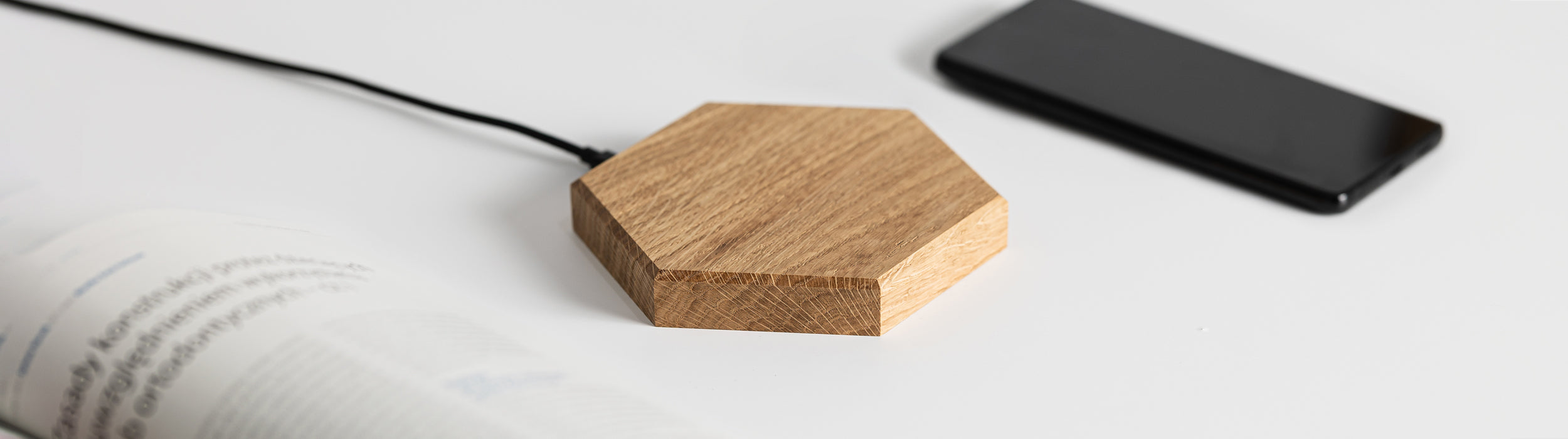 Kabellose Ladegeräte aus Holz - Hexagon