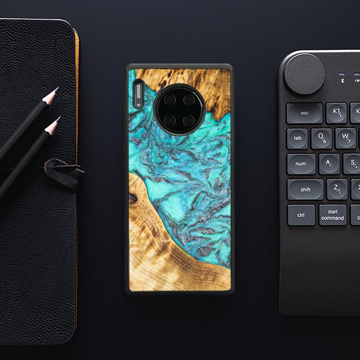 Huawei Mate 30 Pro Handyhülle aus Harz und Holz - Synergy#E13