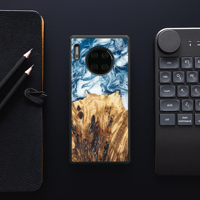 Huawei Mate 30 Pro Handyhülle aus Harz und Holz - Synergy#E23