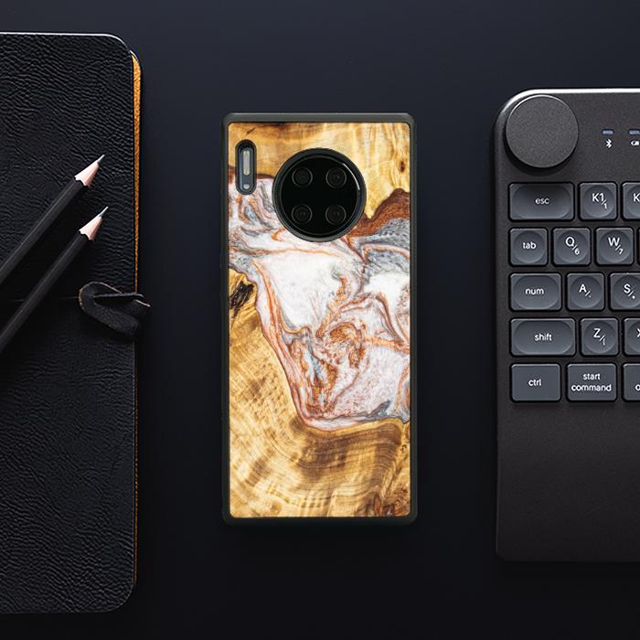 Huawei Mate 30 Pro Handyhülle aus Harz und Holz - Synergy#E5