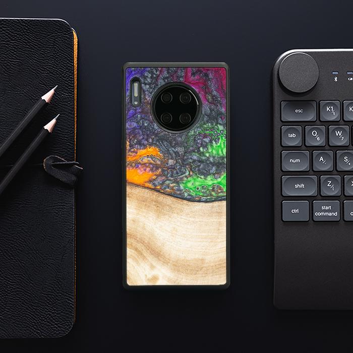 Huawei Mate 30 Pro Handyhülle aus Harz und Holz - Synergy#F1